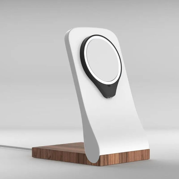 Elegant wooden MagSafe phone stand with 15W charger by Station de charge