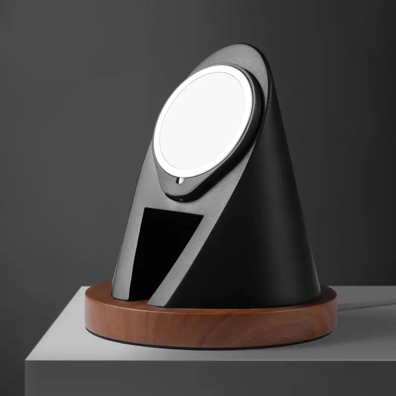 Black and wooden Tipi charger stand by Station de charge, designed for MagSafe compatibility.