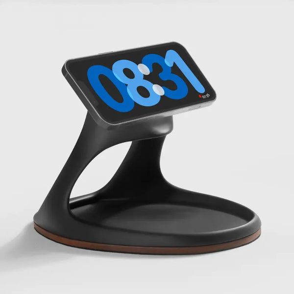 Craft Kittiesfr wireless charger in black with sleek design, perfect for modern office setups.