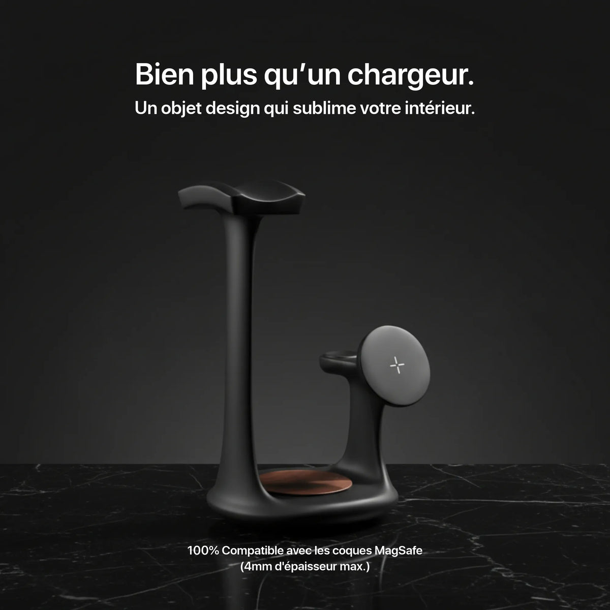 Black 3-in-1 headphone stand charger by Craft Kittiesfr with sleek design and MagSafe compatibility.