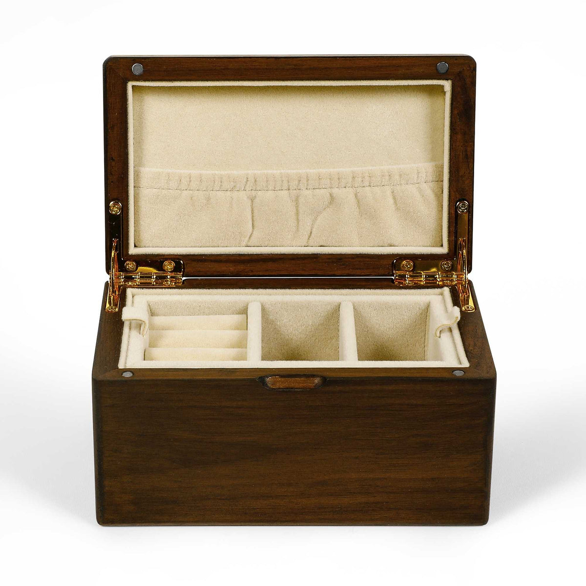 Boîte à bijoux en noyer noir américain avec gravure personnalisée, intérieur en velours beige, compartiments pratiques.