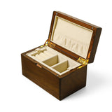 Boîte à bijoux en noyer noir avec gravure personnalisée, intérieur en velours et compartiments organisateurs.