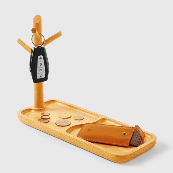 Natural wood key holder and organizer with coins and cardholder, by Chêne rouge.